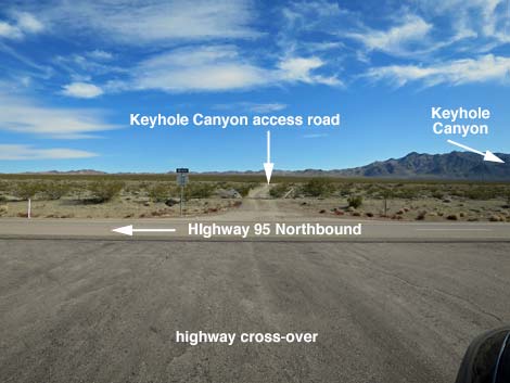 Keyhole Canyon Road