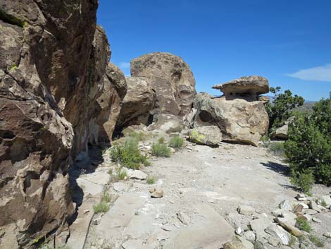 Paiute Rock