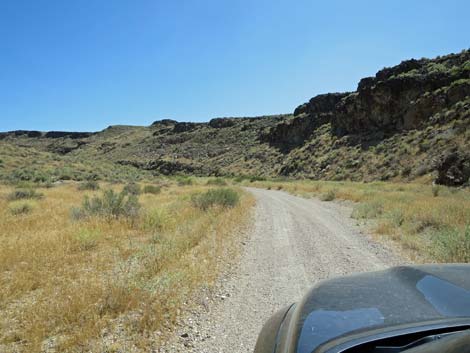 Valley of Faces Road