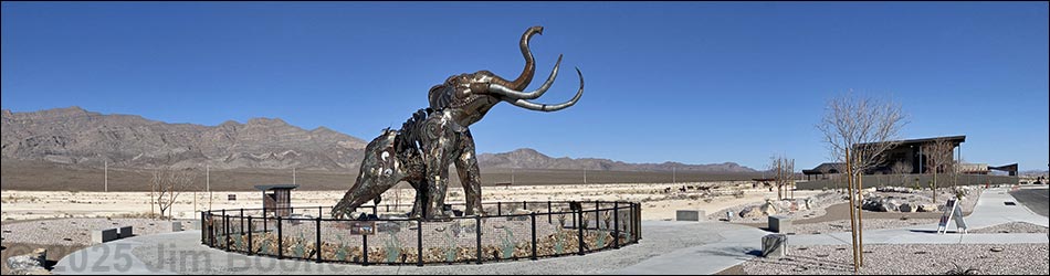 Monumental Mammoth